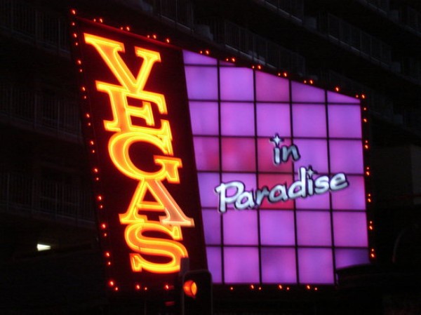 Vegas In Paradise