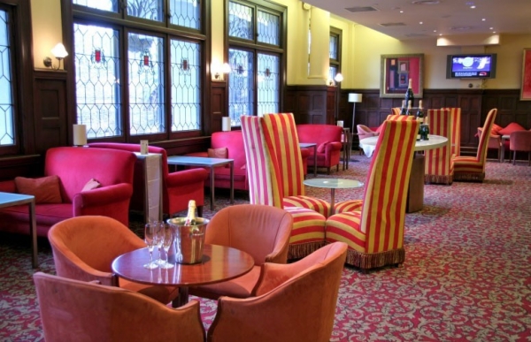 Rendezvous Grand Hotel