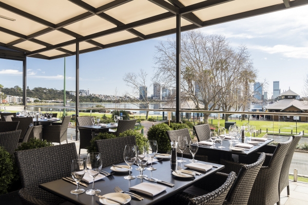 Coco's Riverside Bar & Restaurant