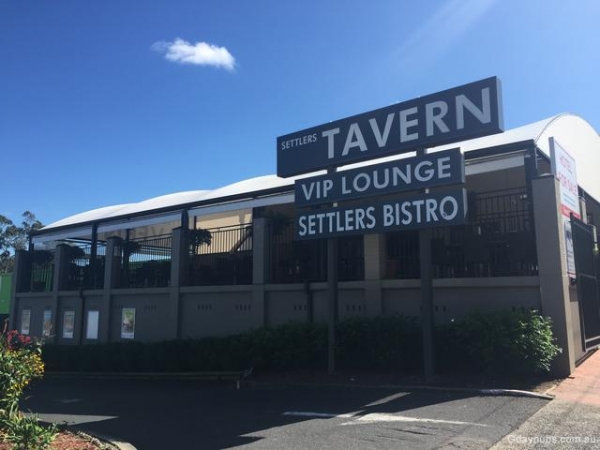 The Settlers Arms Hotel