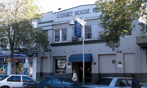 Court House Hotel